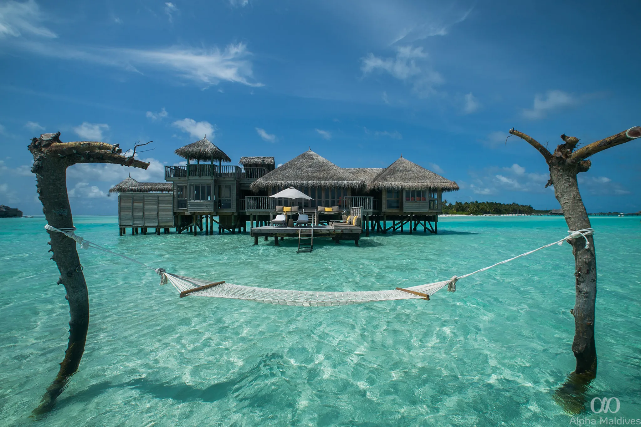 10021 maldives honeymoon water villa access