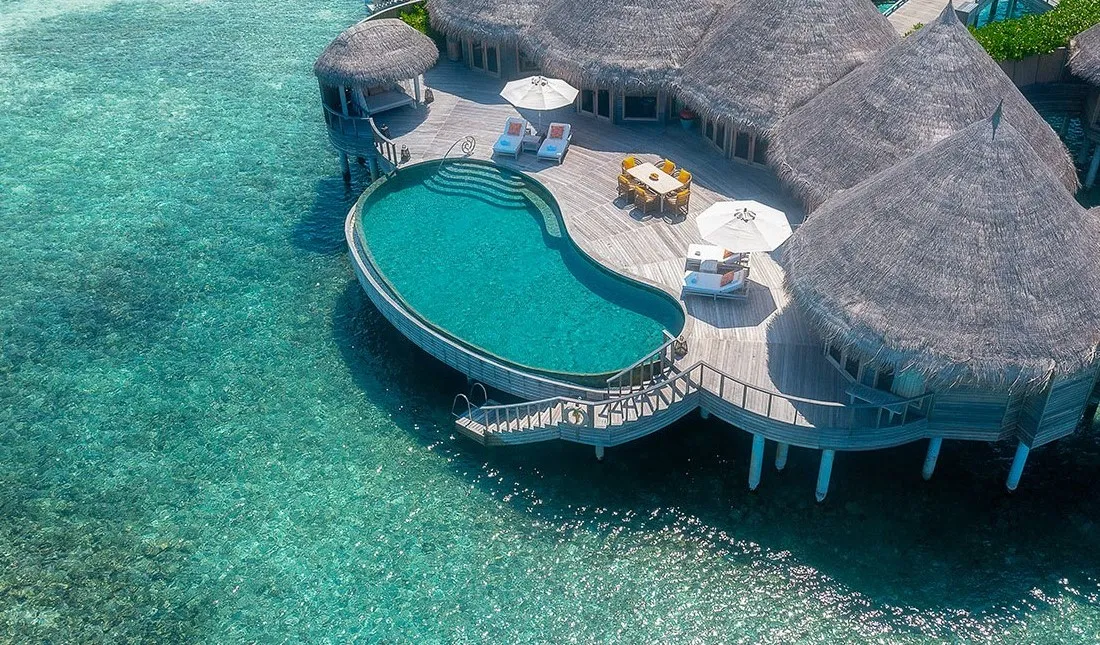 10021 maldives honeymoon water villa views