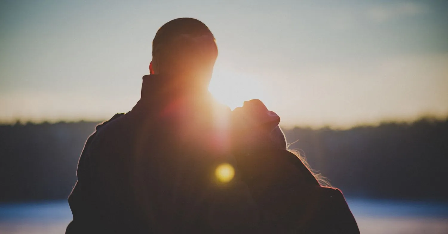 10055 idealization in relationship