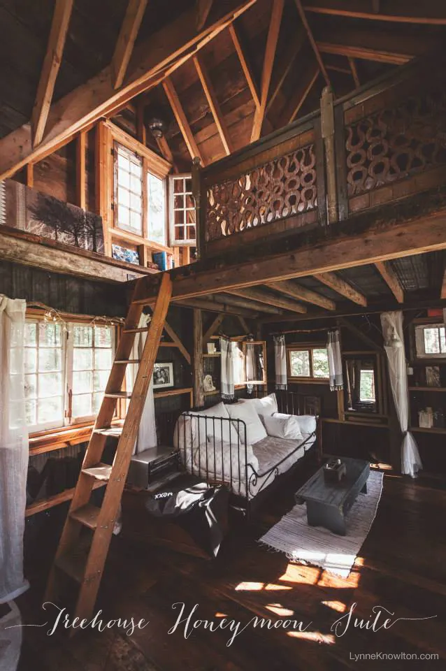 10222 romantic treehouse amenities