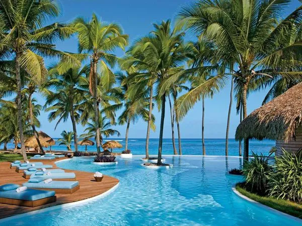10272 honeymoon suite